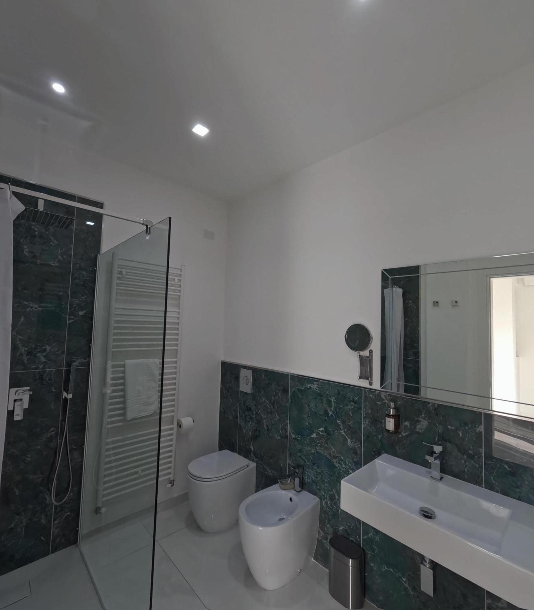 Villa Capodacqua 卡斯特罗齐耶罗 外观 照片